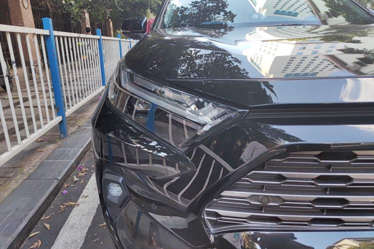 Used Toyota RAV4 2024 2.0L CVT Two-Wheel Drive Fashion Plus Edition Right Front Headlight