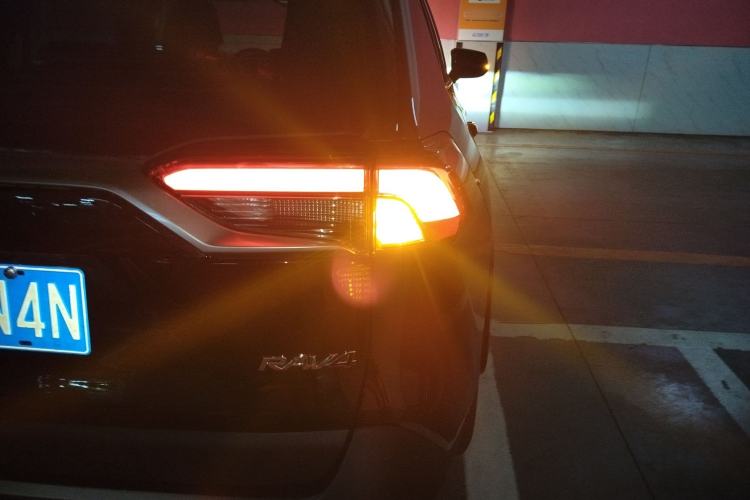 Used Toyota RAV4 2024 2.0L CVT Two-Wheel Drive Fashion Plus Edition Right Rear Taillight