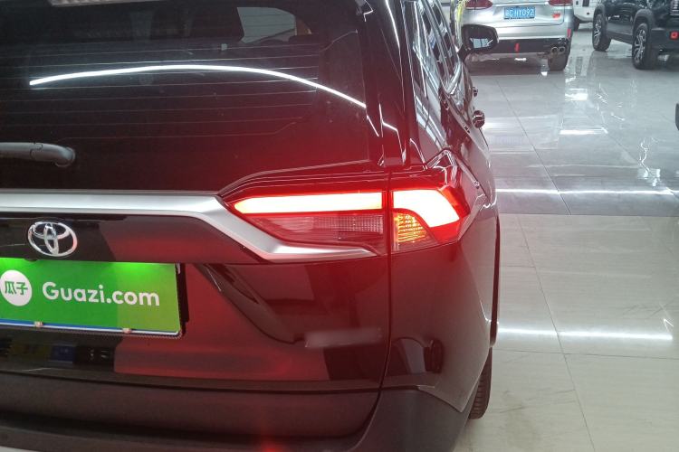 Used Toyota RAV4 2024 2.0L CVT Two-Wheel Drive Fashion Plus Edition Right Rear Taillight