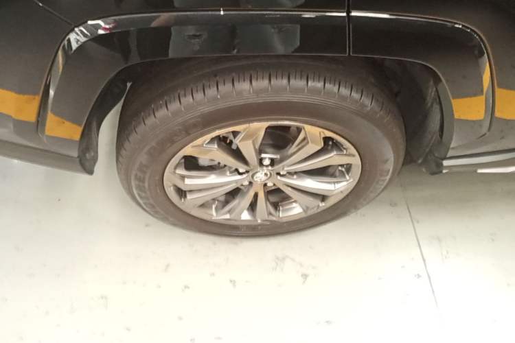 Used Toyota RAV4 2024 2.0L CVT Two-Wheel Drive Fashion Plus Edition Right Rear Wheel Hub