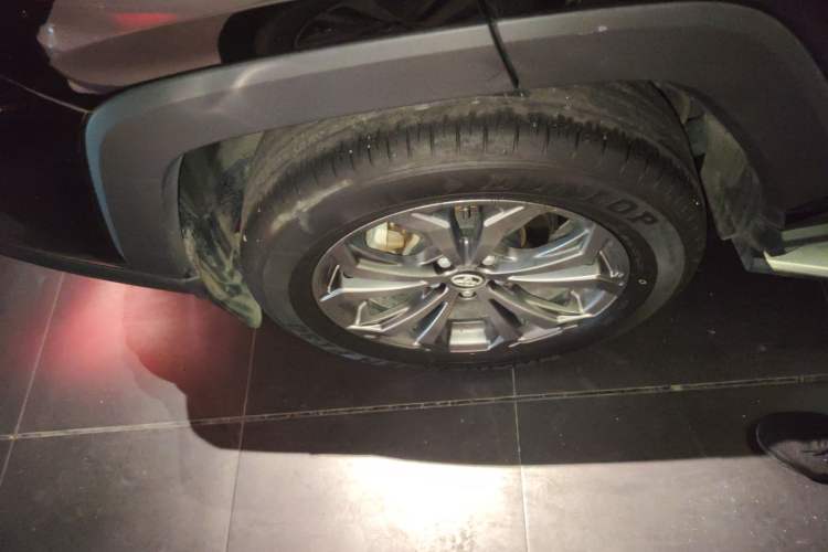 Used Toyota RAV4 2024 2.0L CVT Two-Wheel Drive Fashion Edition Right Rear Wheel Hub