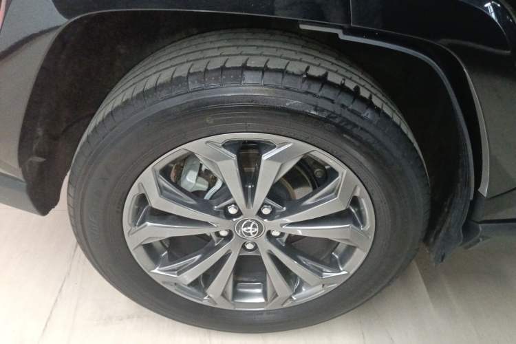 Used Toyota RAV4 2024 2.0L CVT Two-Wheel Drive Fashion Plus Edition Right Rear Wheel Hub