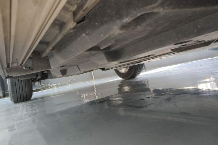 Used Toyota RAV4 2024 2.0L CVT Two-Wheel Drive Urban Edition Right Side Sill