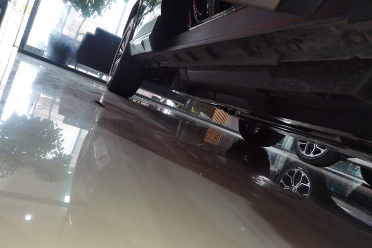 Used Toyota RAV4 2024 2.0L CVT Two-Wheel Drive Fashion Plus Edition Right Side Sill