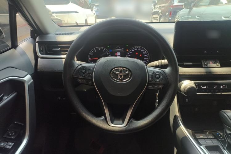 Used Toyota RAV4 2024 2.0L CVT Two-Wheel Drive Urban Edition Steering Wheel