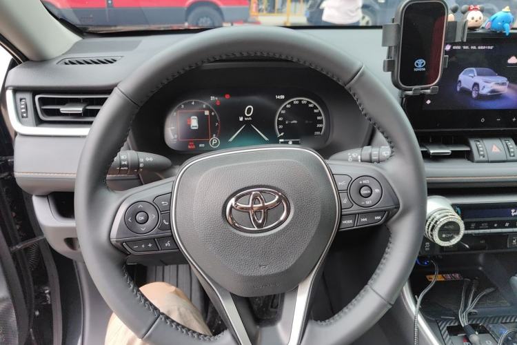 Used Toyota RAV4 2024 2.0L CVT Two-Wheel Drive Fashion Plus Edition Steering Wheel