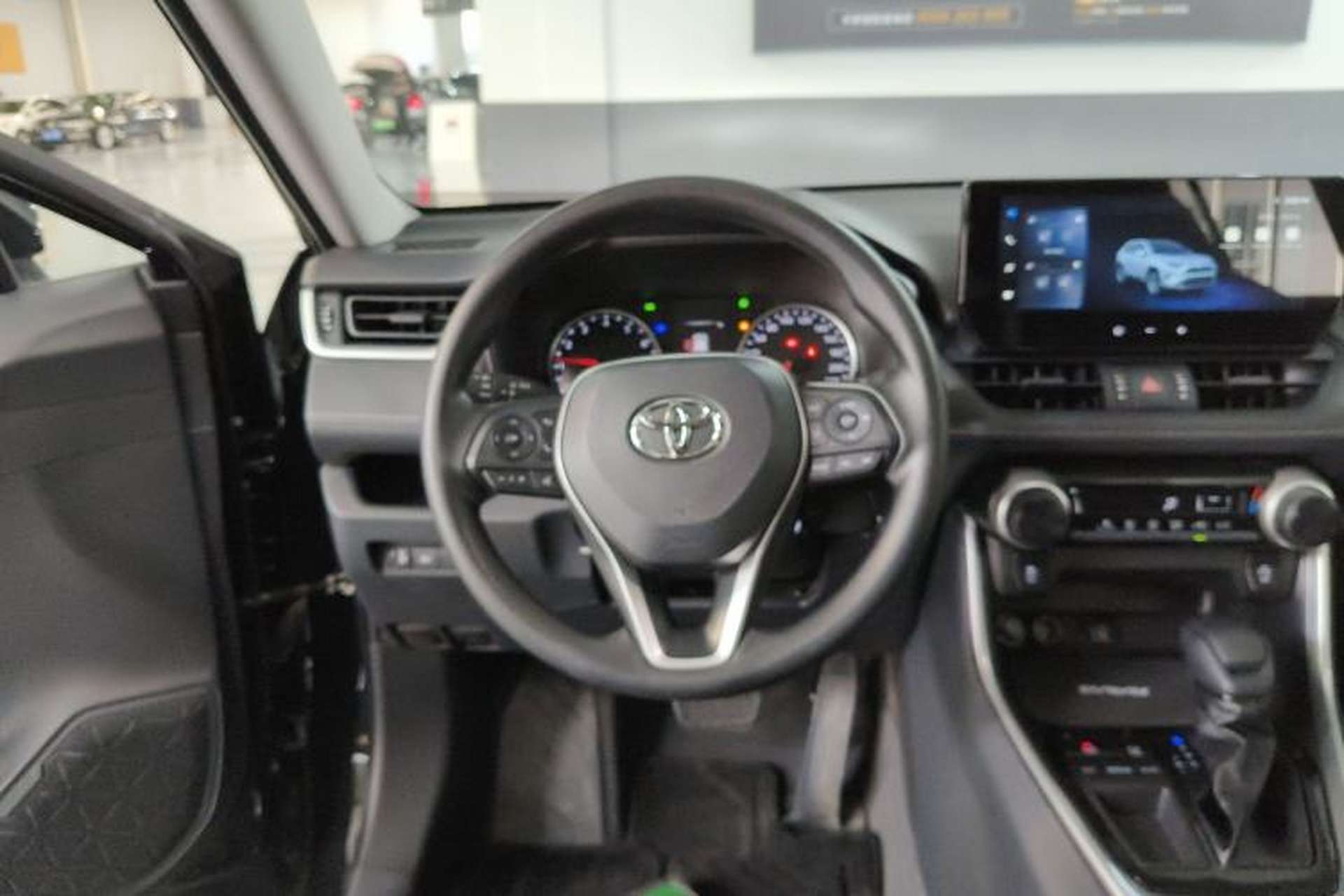 Used Toyota RAV4 2024 2.0L CVT Two-Wheel Drive Urban Edition Steering Wheel