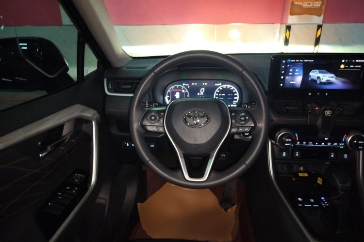 Used Toyota RAV4 2024 2.0L CVT Two-Wheel Drive Fashion Plus Edition Steering Wheel