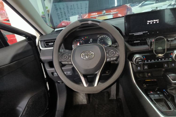 Used Toyota RAV4 2024 2.0L CVT Two-Wheel Drive Fashion Plus Edition Steering Wheel