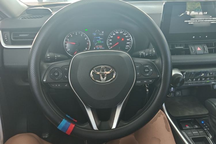 Used Toyota RAV4 2024 2.0L CVT Two-Wheel Drive Urban Edition Steering Wheel