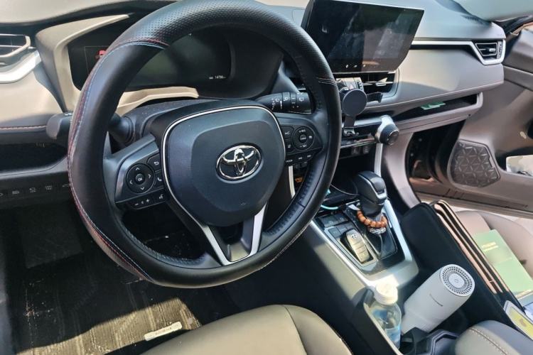 Used Toyota RAV4 2024 2.0L CVT Two-Wheel Drive Fashion Plus Edition Steering Wheel