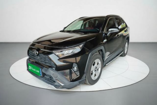 Ojetý Toyota RAV4 2024 2.0L CVT Two-Wheel Drive Urban Edition