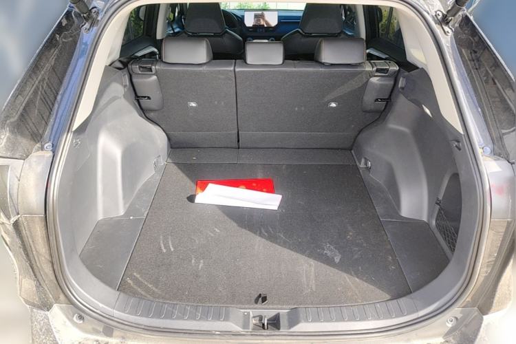 Used Toyota RAV4 2024 2.0L CVT Two-Wheel Drive Fashion Plus Edition Trunk