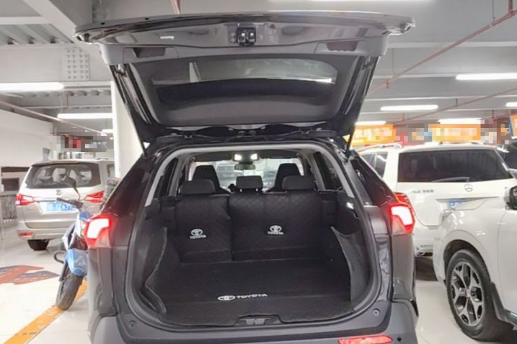 Used Toyota RAV4 2024 2.0L CVT Two-Wheel Drive Urban Edition Trunk