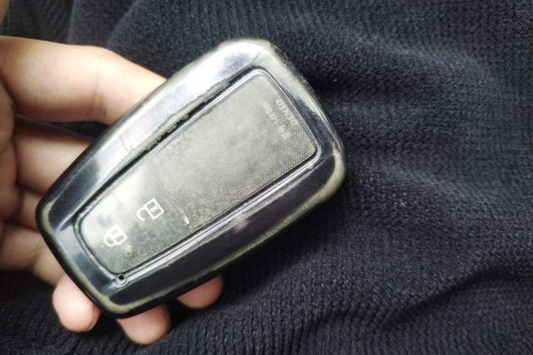 Used Toyota RAV4 2024 2.0L CVT Two-Wheel Drive Fashion Edition Vehicle Key