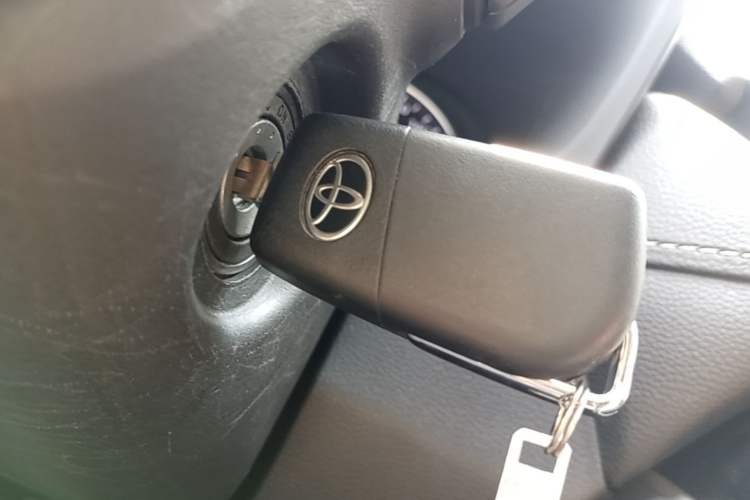 Used Toyota RAV4 2024 2.0L CVT Two-Wheel Drive Urban Edition Vehicle Key