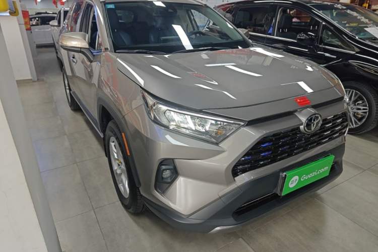 Used Toyota RAV4 2024 2.0L CVT Two-Wheel Drive Urban Edition Front Right 45 Deg