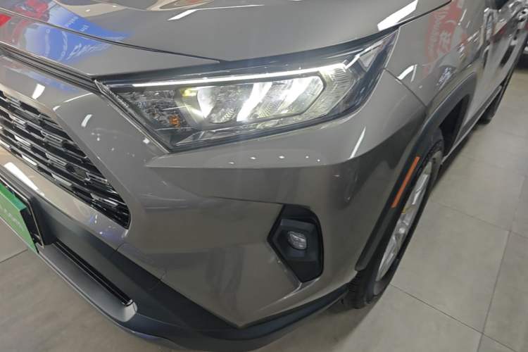 Used Toyota RAV4 2024 2.0L CVT Two-Wheel Drive Urban Edition Left Front Headlight