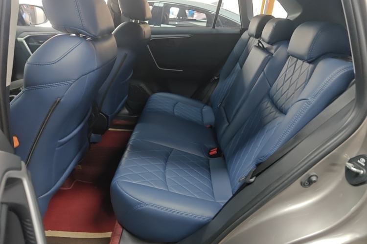 Used Toyota RAV4 2024 2.0L CVT Two-Wheel Drive Urban Edition Left Rear Seat