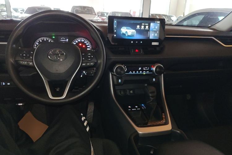 Used Toyota RAV4 2024 2.0L CVT Two-Wheel Drive Urban Edition Center Console