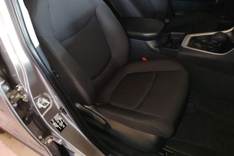 Used Toyota RAV4 2024 2.0L CVT Two-Wheel Drive Urban Edition Right Front Seat