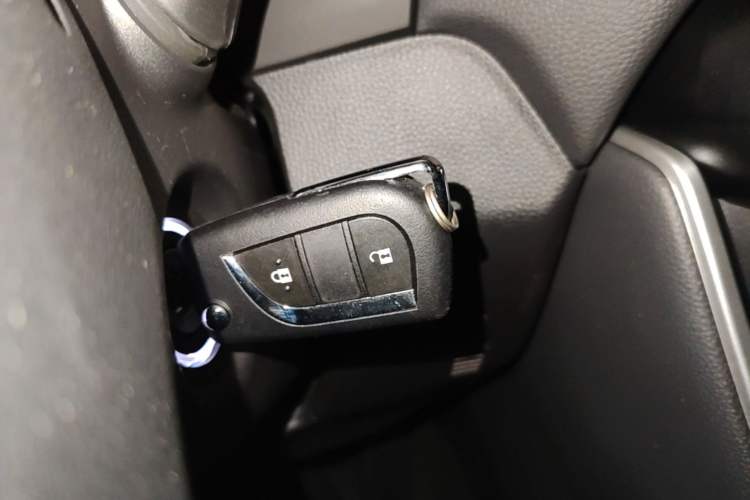 Used Toyota RAV4 2024 2.0L CVT Two-Wheel Drive Urban Edition Vehicle Key