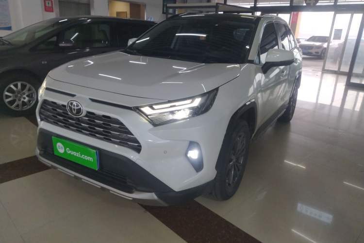Used Toyota RAV4 2024 2.0L CVT Two-Wheel Drive Fashion Plus Edition Guazi used car, China used car export, Used car for sale, Used cars, Cheapest cars for sale