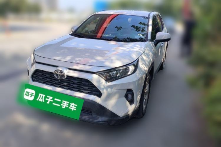 Ojetý Toyota RAV4 2024 2.0L CVT Two-Wheel Drive Urban Edition Guazi used car, China used car export, Used car for sale, Used  cars, Cheapest cars for sale