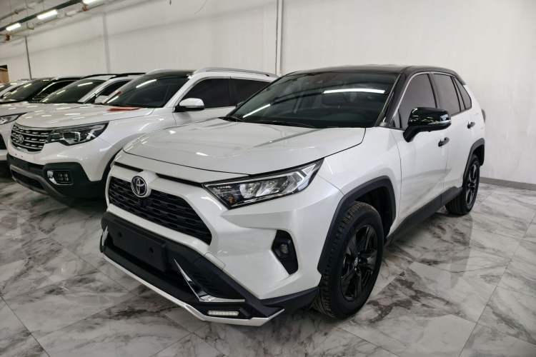 Used Toyota RAV4 2024 2.0L CVT Two-Wheel Drive Urban Edition Guazi used car, China used car export, Used car for sale, Used Toyota cars, Cheapest cars for sale