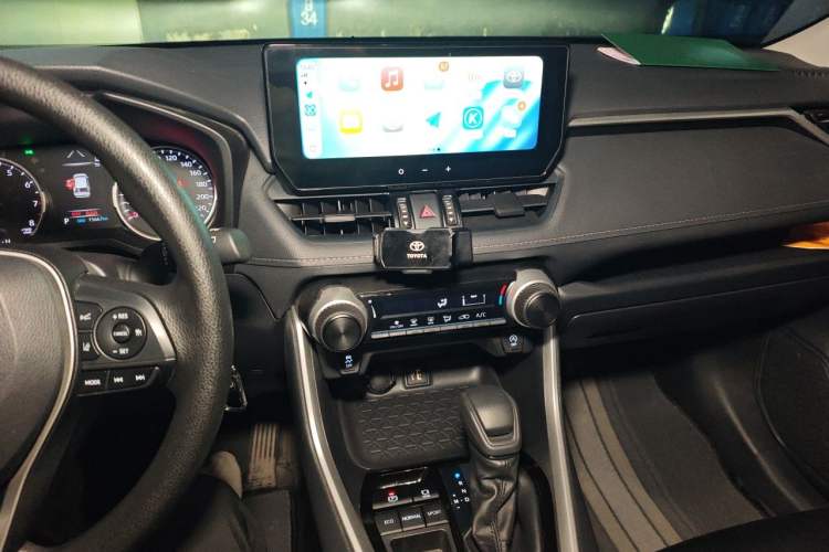 Used Toyota RAV4 2024 2.0L CVT Two-Wheel Drive Urban Edition Audio And AC Panel
