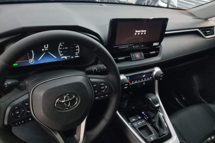 Used Toyota RAV4 2024 Dual-Motor 2.5L E-CVT Two-Wheel Drive Elite Plus Edition Center Console