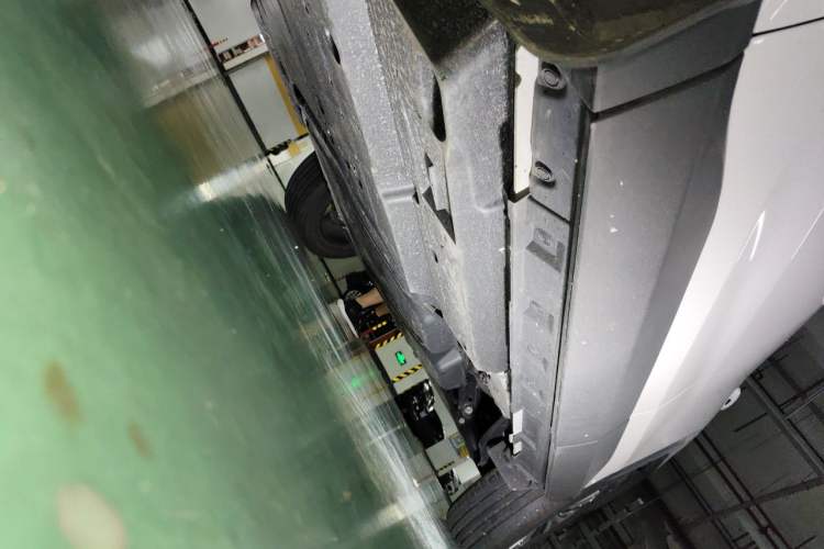 Used Toyota RAV4 2024 Dual-Motor 2.5L E-CVT Two-Wheel Drive Elite Plus Edition Chassis Front Left