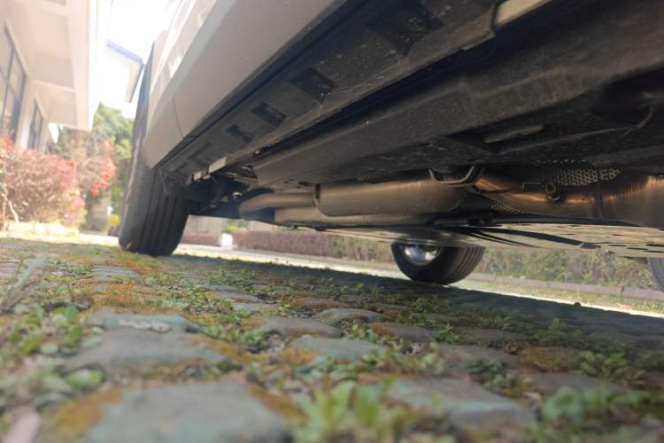 Used Toyota RAV4 2024 Dual-Motor 2.5L E-CVT Two-Wheel Drive Elite Plus Edition Chassis Front Right