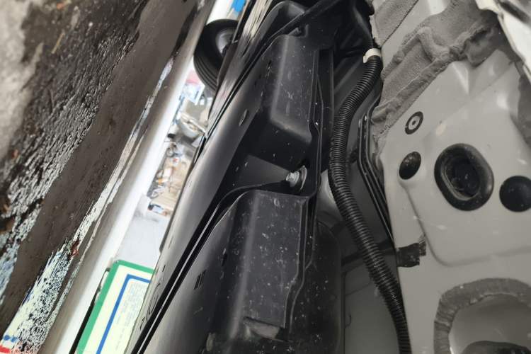 Used Toyota RAV4 2024 Dual-Motor 2.5L E-CVT Two-Wheel Drive Elite Plus Edition Chassis Rear Left