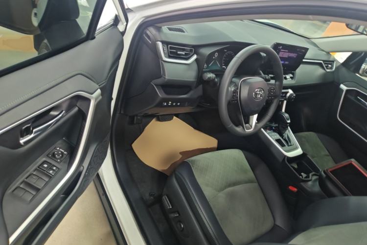 Used Toyota RAV4 2024 2.0L CVT 4x4 Explorer Plus Edition Driver Seat