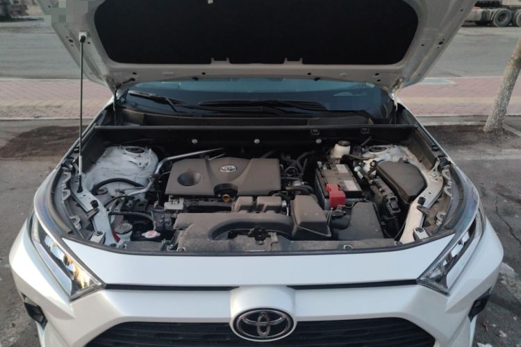 Used Toyota RAV4 2024 2.0L CVT Two-Wheel Drive Urban Edition Engine Bay