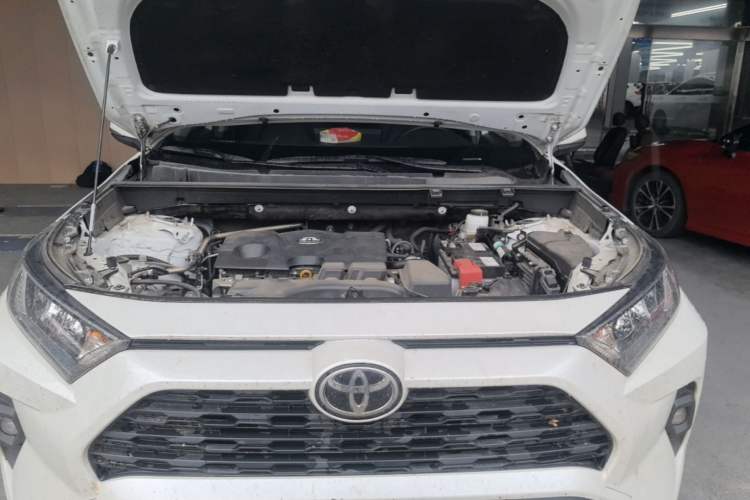 Used Toyota RAV4 2024 2.0L CVT Two-Wheel Drive Urban Edition Engine Bay