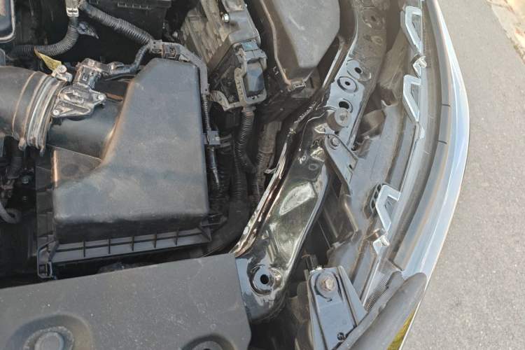Used Toyota RAV4 2024 2.0L CVT Two-Wheel Drive Fashion Plus Edition Engine Bay Left
