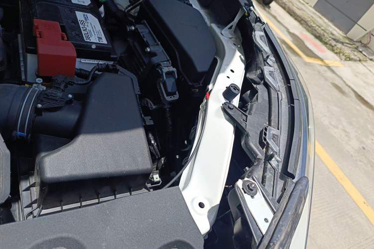 Used Toyota RAV4 2024 2.0L CVT Two-Wheel Drive Fashion Plus Edition Engine Bay Left