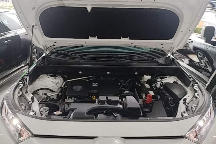 Used Toyota RAV4 2024 2.0L CVT Two-Wheel Drive Urban Edition Engine Bay