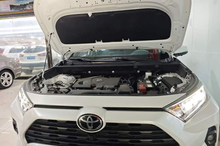 Used Toyota RAV4 2024 2.0L CVT Two-Wheel Drive Urban Edition Engine Bay