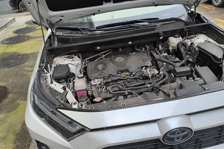 Used Toyota RAV4 2024 Dual-Motor 2.5L E-CVT Two-Wheel Drive Elite Plus Edition Engine Bay Right