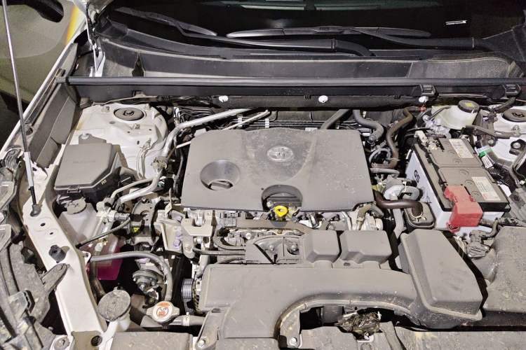 Used Toyota RAV4 2024 2.0L CVT Two-Wheel Drive Fashion Plus Edition Engine Bay Right