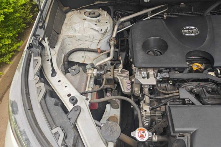 Used Toyota RAV4 2024 2.0L CVT Two-Wheel Drive Urban Edition Engine Bay Right