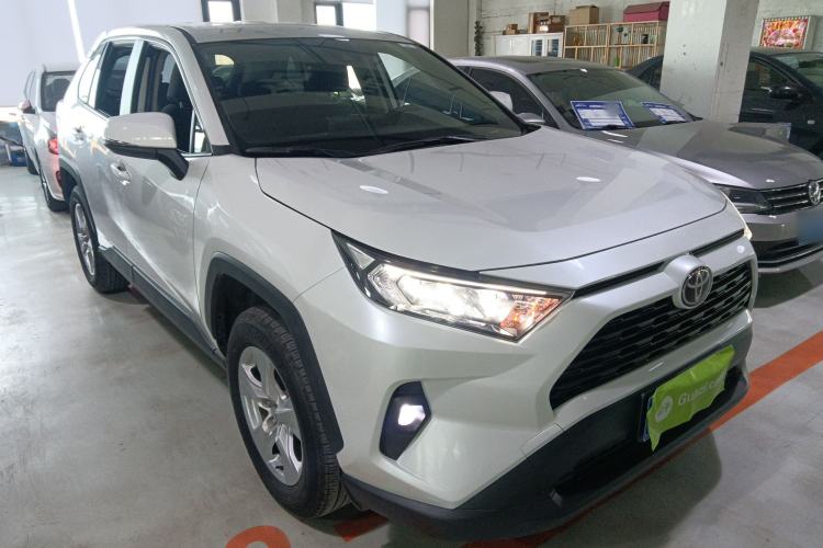 Used Toyota RAV4 2024 2.0L CVT Two-Wheel Drive Urban Edition Exterior 2