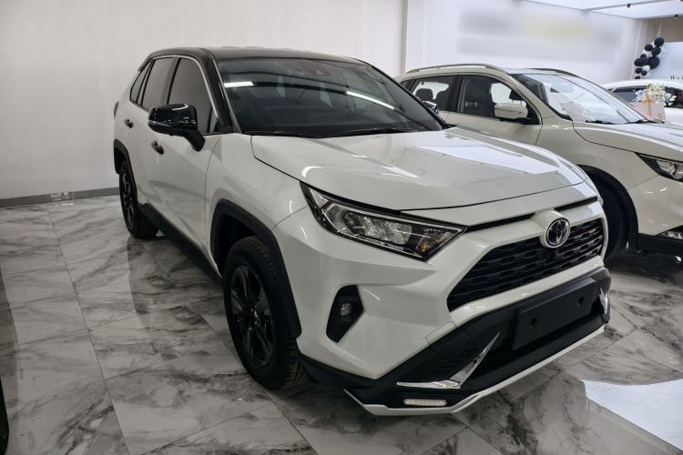 Used Toyota RAV4 2024 2.0L CVT Two-Wheel Drive Urban Edition Exterior 2