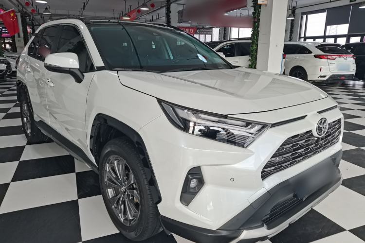 Used Toyota RAV4 2024 2.0L CVT Two-Wheel Drive Fashion Plus Edition Exterior 2
