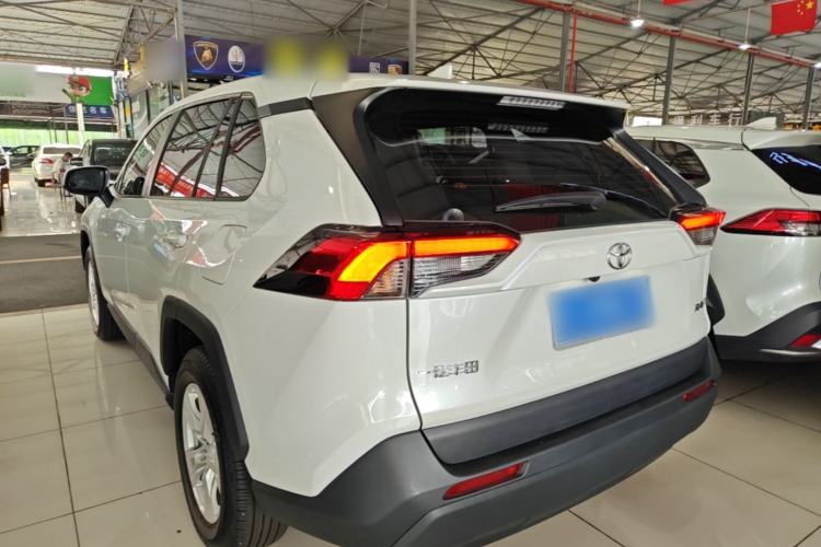 Used Toyota RAV4 2024 2.0L CVT Two-Wheel Drive Urban Edition Exterior 2