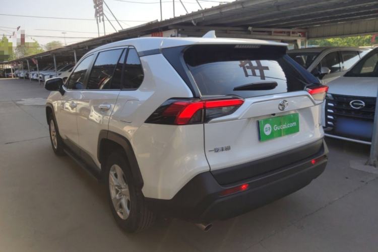 Used Toyota RAV4 2024 2.0L CVT Two-Wheel Drive Urban Edition Exterior 2