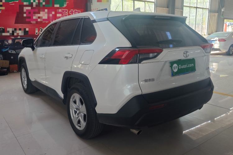 Used Toyota RAV4 2024 2.0L CVT Two-Wheel Drive Urban Edition Exterior 2
